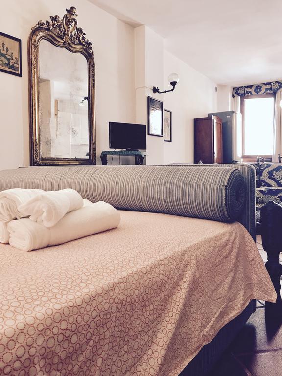 Carraresi Room เตรวิโซ ภายนอก รูปภาพ